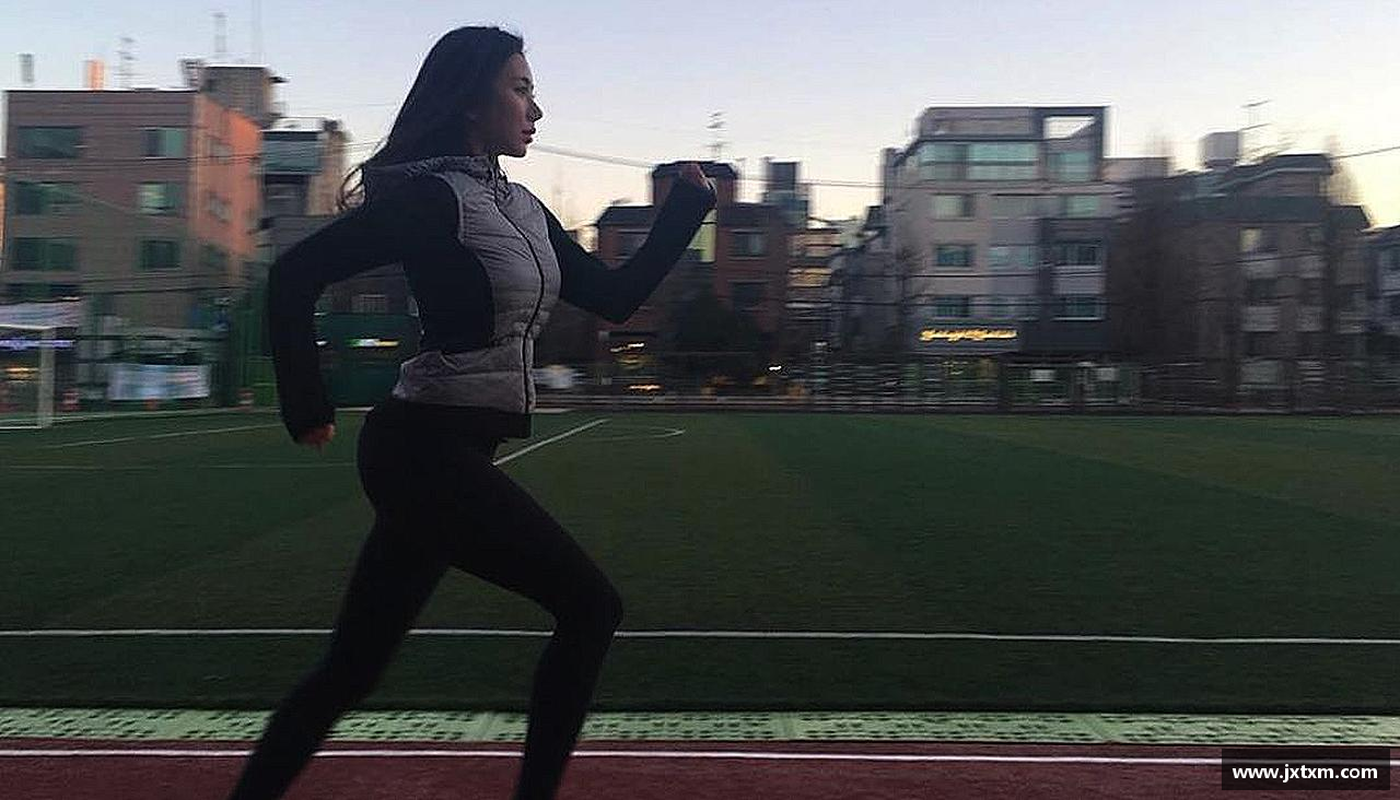 力量源自团结，奋斗点亮梦想！